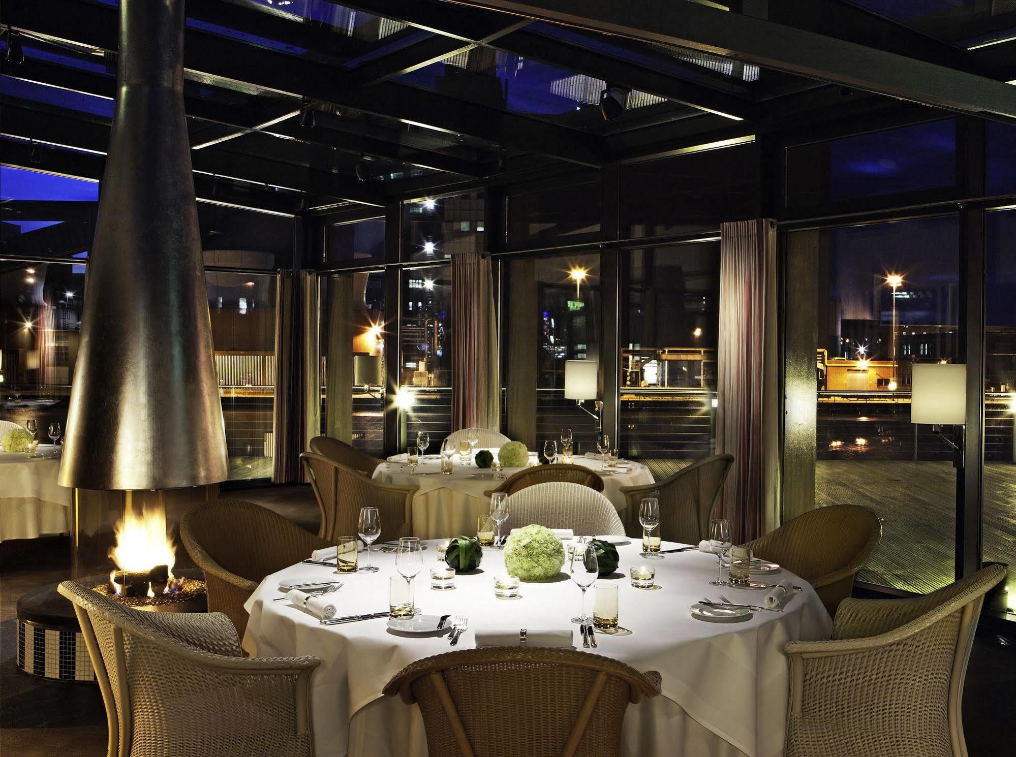 เดอะ ริตซ์-คาร์ลตัน โวล์ฟบูร์ก Hotel วอล์ฟสบวร์ก ภายนอก รูปภาพ